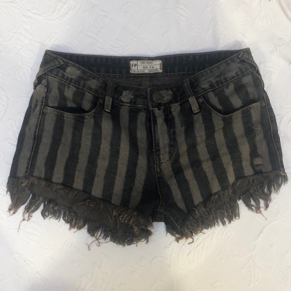 Price Drop 🚨NWOT Free People Striped Denim Shorts